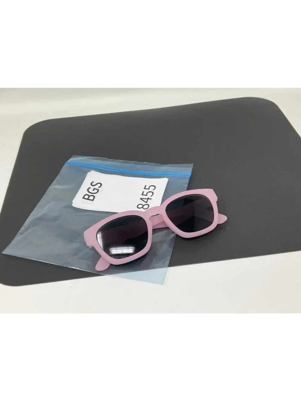 Peepersoceans Away Sun +1.25 Readers Sunglasses Pink